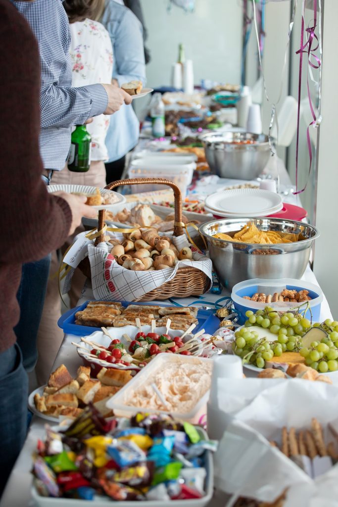 Buffet bei einem Firmenevent der IT2media