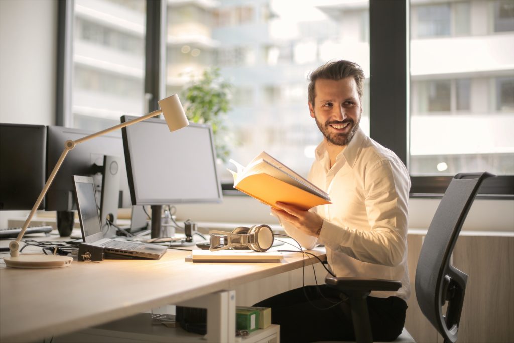 Mitarbeiter im Büro